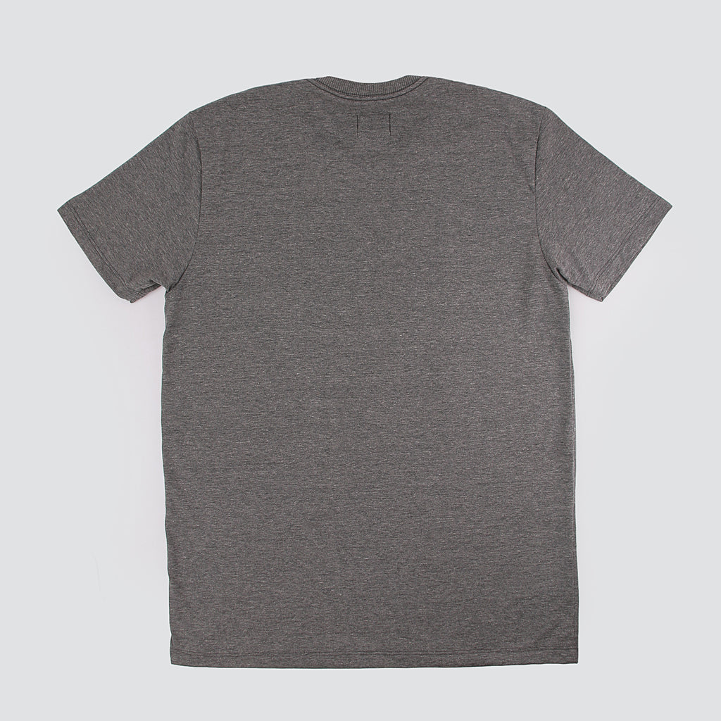 Camiseta Básica (Cinza) - Mufa Brand